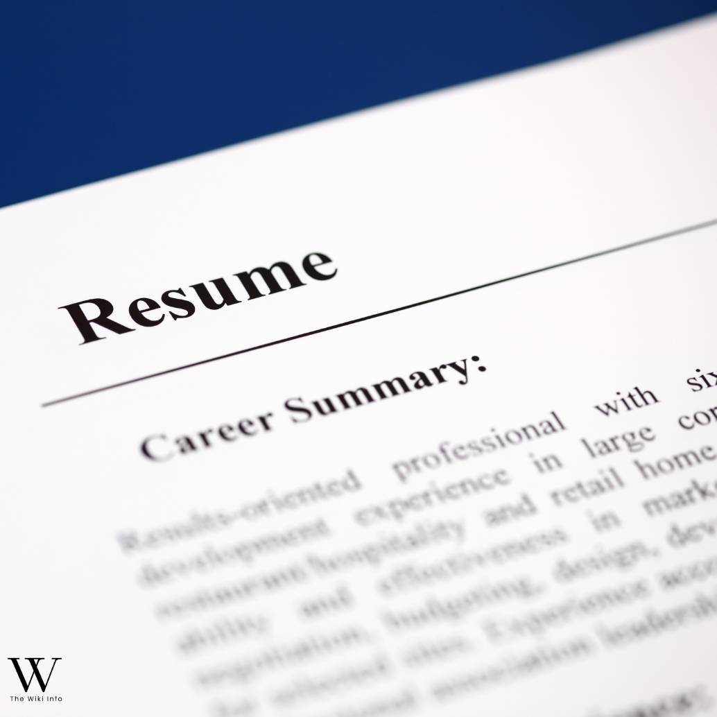 Best Online Resume Builders at a Glance